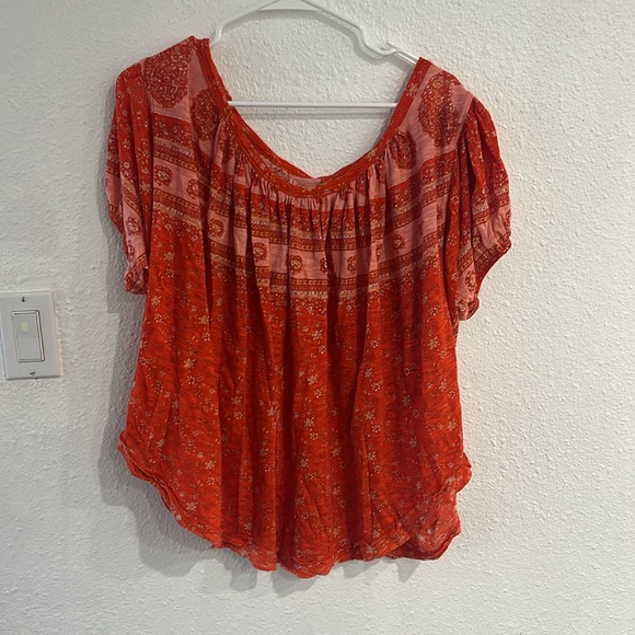 Free People Red Paisley Top Oversized Size Medium - Picture 7 of 7